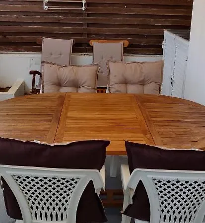 Beautiful Maisonette At Very Quiet Area Between And Konnos!
