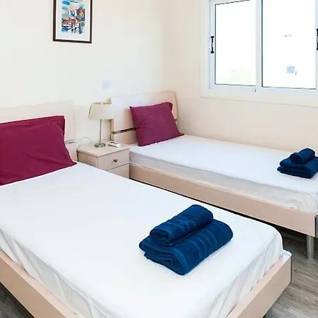 Beautiful Maisonette At Very Quiet Area Between And Konnos! * פרוטאראס