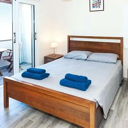 Beautiful Maisonette At Very Quiet Area Between And Konnos!