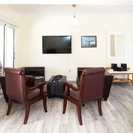 בית נופש Beautiful Maisonette At Very Quiet Area Between And Konnos!