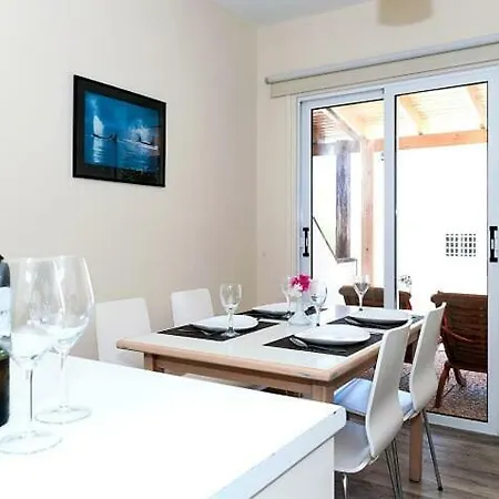 Beautiful Maisonette At Very Quiet Area Between And Konnos! * פרוטאראס
